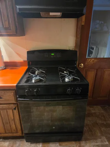 $94,900 | 92 Bates Street, Millinocket, ME 04462