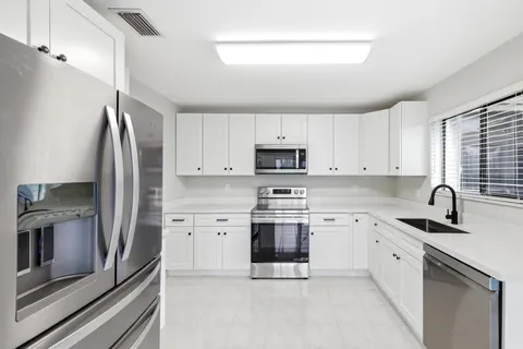 $2,500 | 3357 Jog Park Drive, Unit 4212C, Greenacres, FL 33467