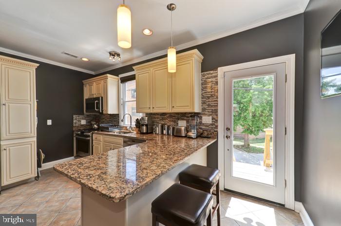 514 Park Road Northwest Washington, DC 20010 - Photo 18 of 57