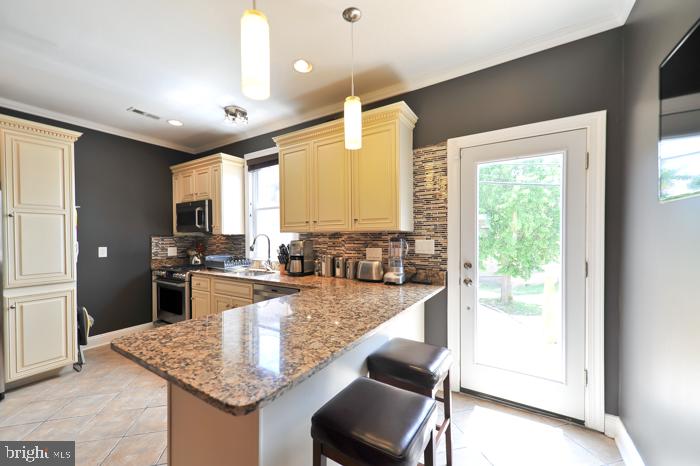 514 Park Road Northwest Washington, DC 20010 - Photo 19 of 57