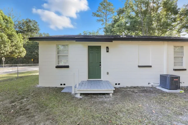 $129,000 | 626 Lincoln Street, Quincy, FL 32351