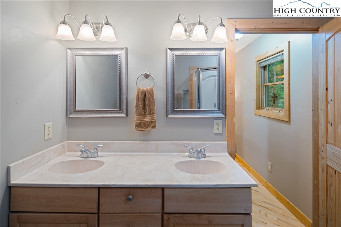 481 Silverleaf Road Zionville, NC 28698 - Photo 13 of 35