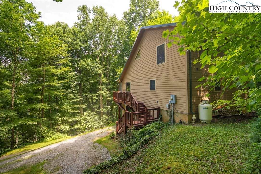 481 Silverleaf Road Zionville, NC 28698 - Photo 31 of 35