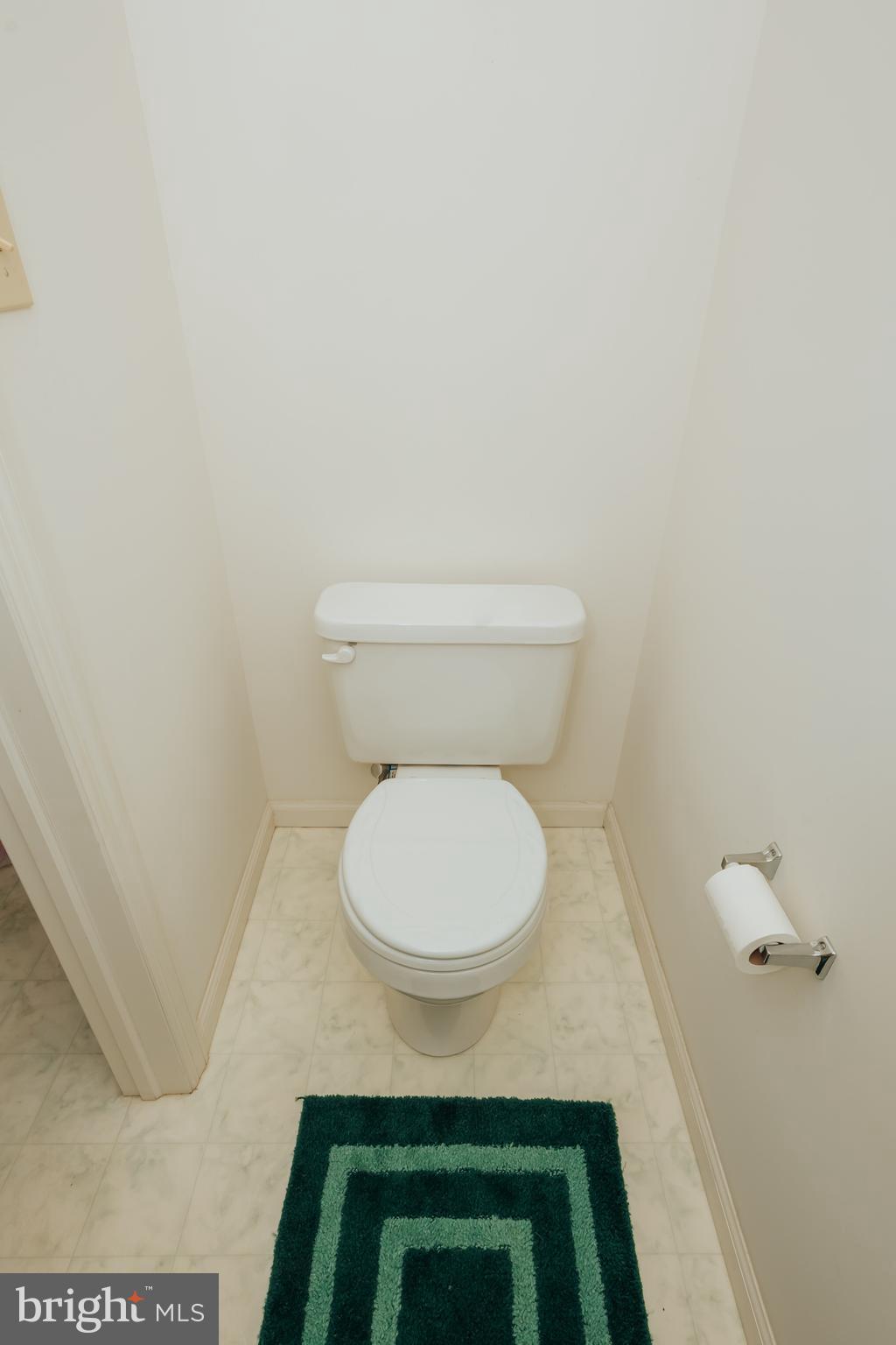 126 Bainbridge Circle Reading, PA 19608 - Photo 8 of 41 Main floor powder room