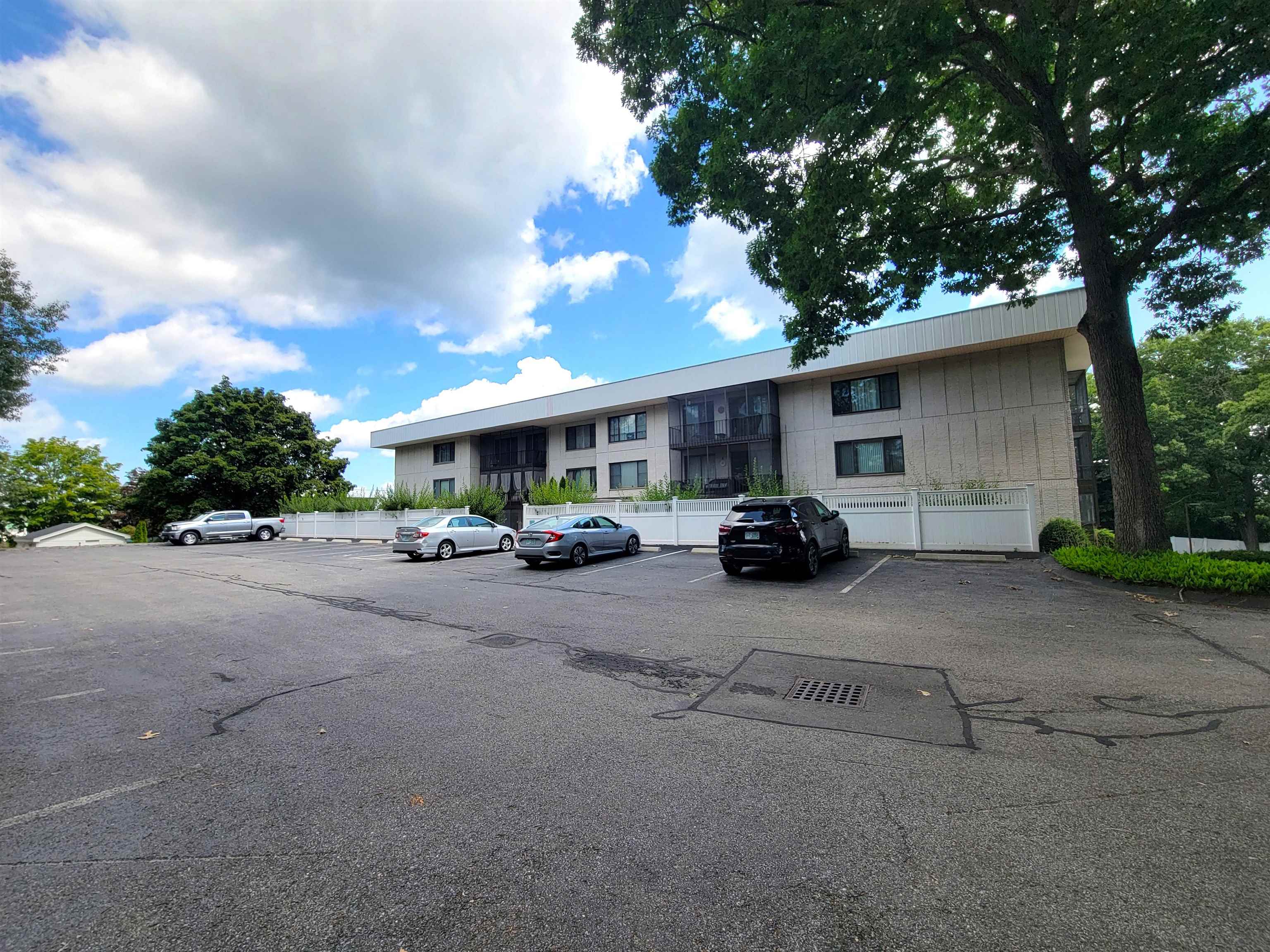 39 Spit Brook Road, Unit 46 Nashua, NH 03060 - Photo 39 of 44 Gallery Image 39