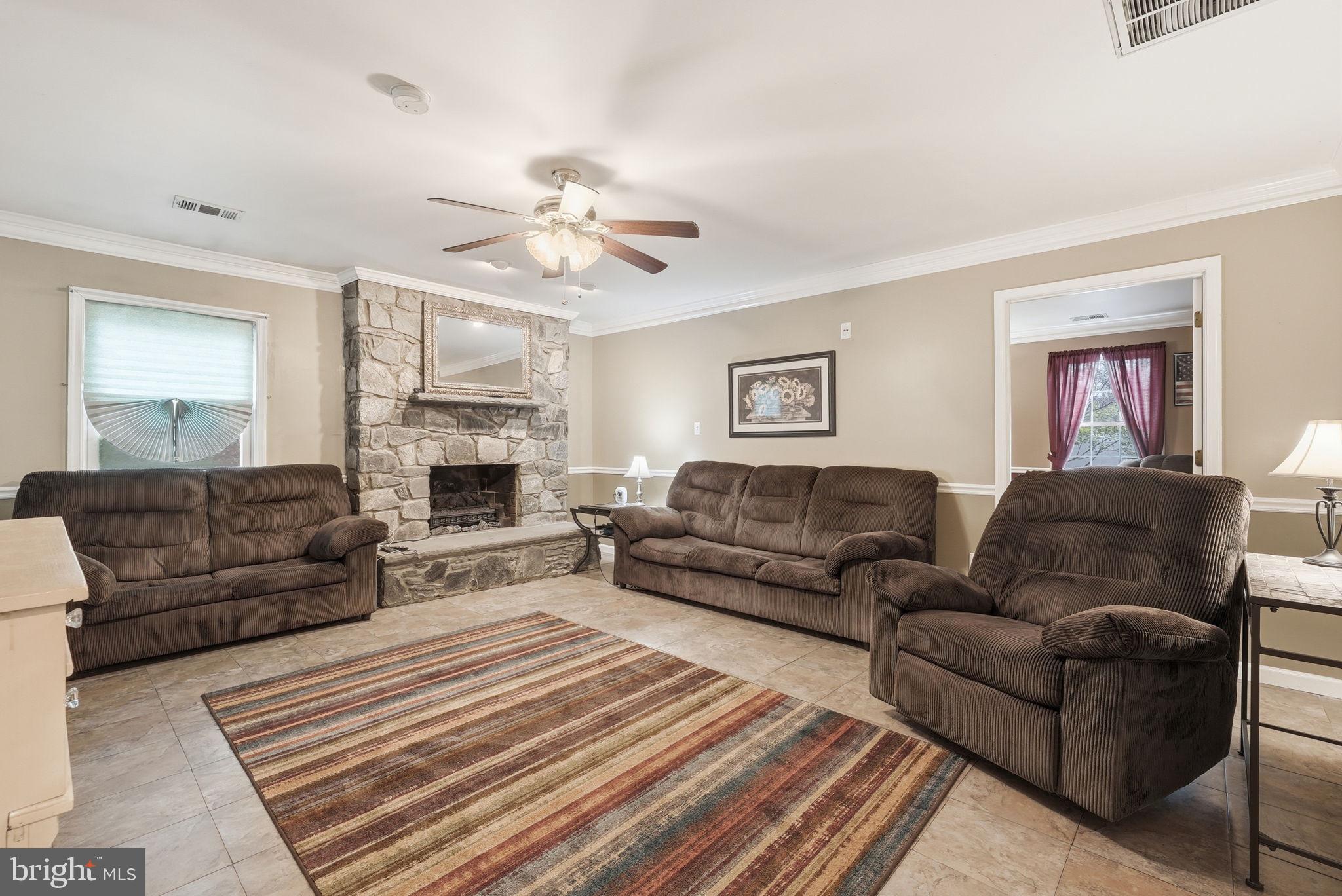 7309 Castle Road Manassas, VA 20109 - Photo 4 of 48 Family Room