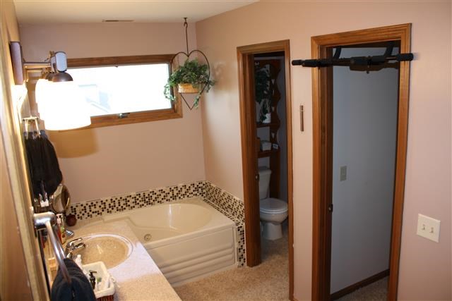 2318 Stonebriar Road Fort Wayne, IN 46814 - Photo 13 of 30 Gallery Image 13