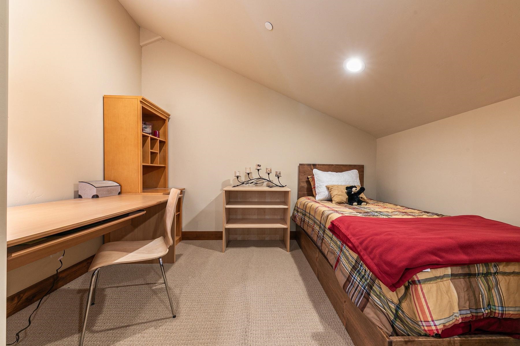 14141 Tyrol Road Truckee, CA 96161 - Photo 21 of 28