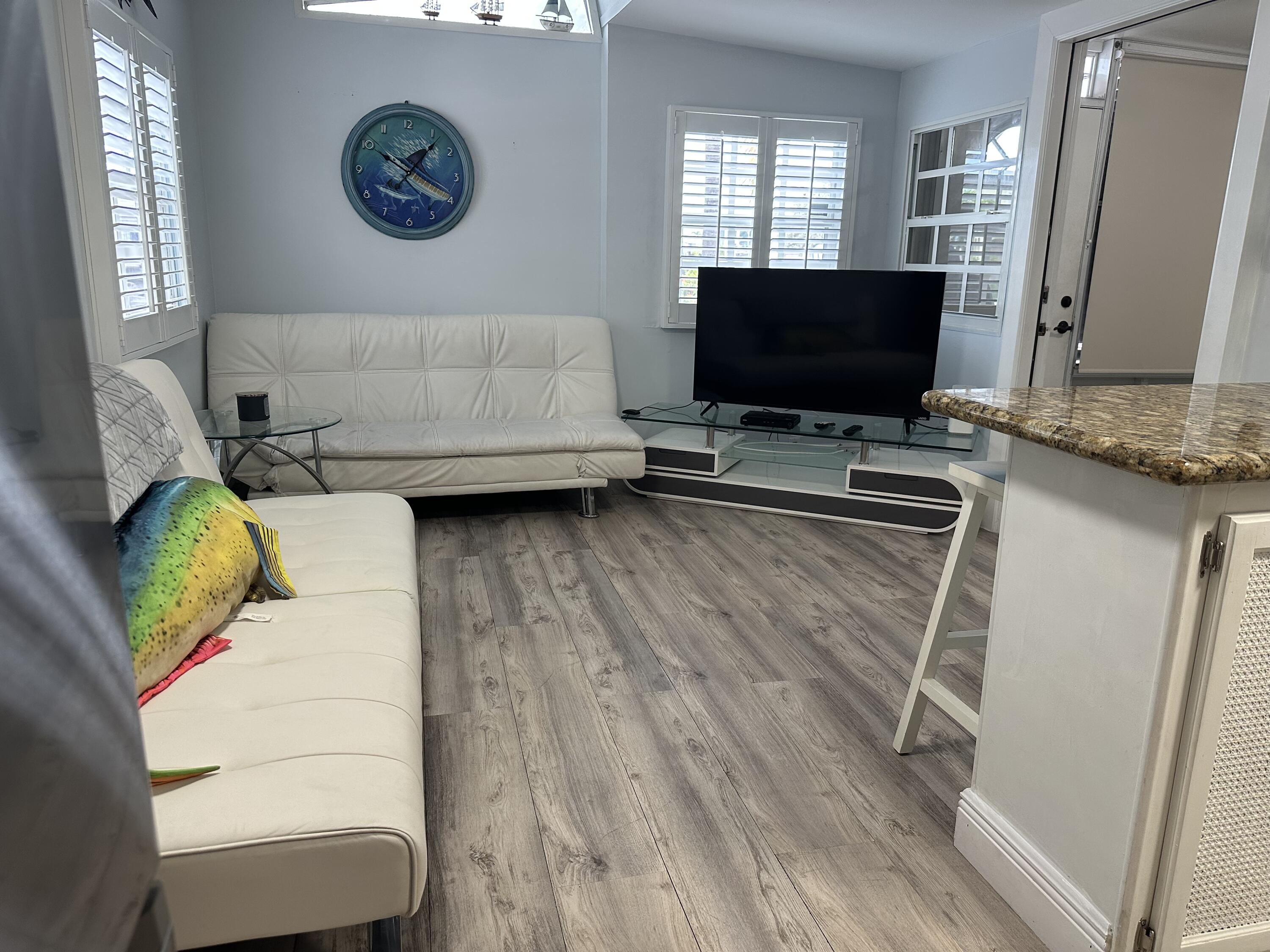 65821 Overseas Highway, Unit 105 Long Key, FL 33001 - Photo 5 of 11 IMG_5453