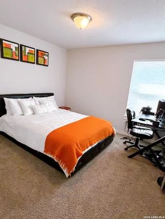 $2,400 | 3834 Glenloch Way, Converse, TX 78109