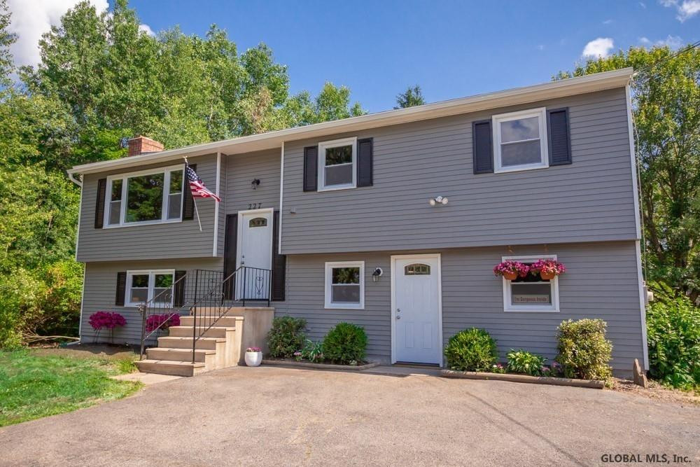 227 Round Lake Road Ballston, NY 12019 - Photo 4 of 45 Photo 4