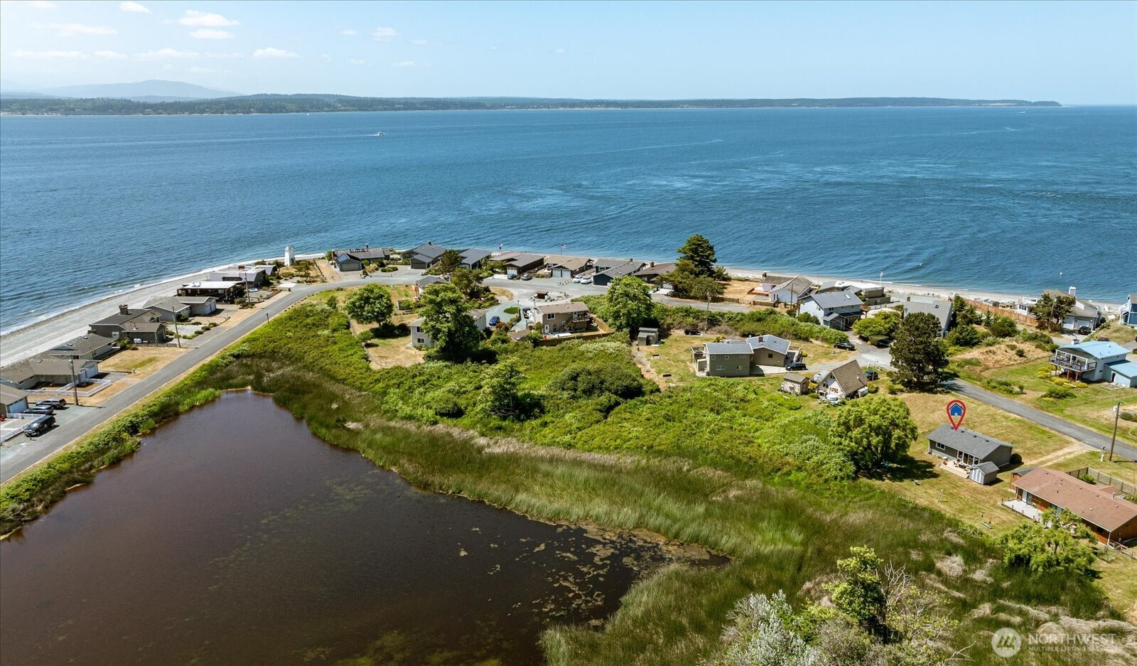 214 Lighthouse Way Freeland, WA 98249 - Photo 2 of 36