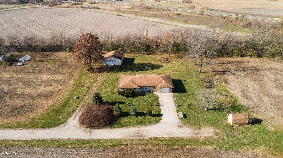 19948 West Mississippi Road Elwood, IL 60421 - Photo 1 of 12 a view of yard