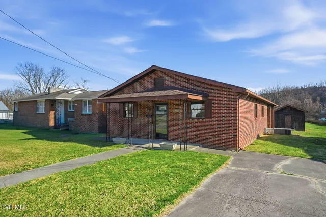 $274,500 | 1512 East Fairview Avenue, Johnson City, TN 37601