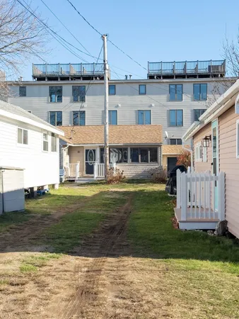 $315,000 | 61 Acorn Road, Hampton, NH 03842