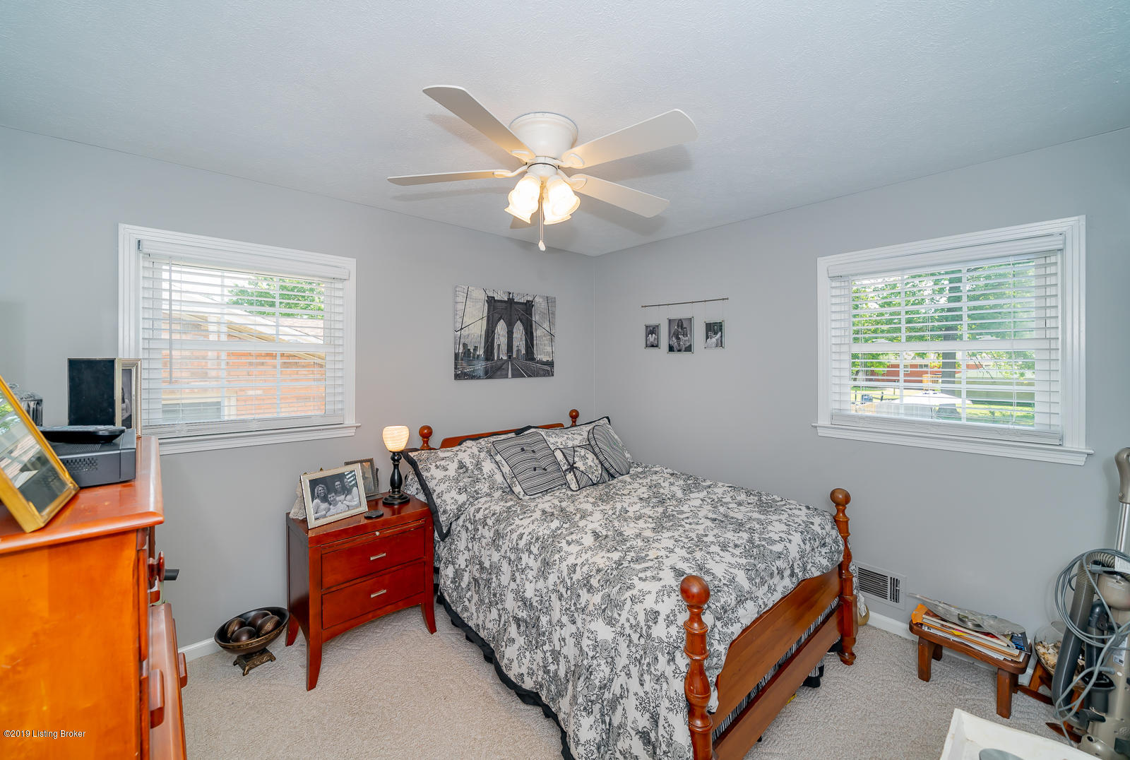 1048 Runell Road Louisville, KY 40214 - Photo 17 of 37 1048 Runell Rd L-6
