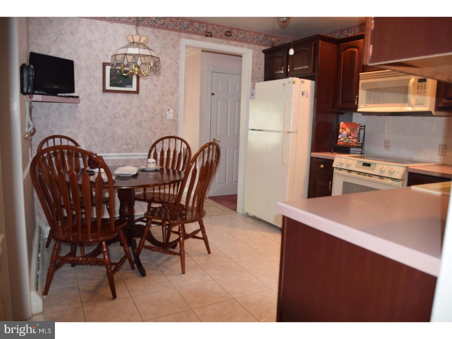 1621 Alba Road Willow Grove, PA 19090 - Photo 4 of 25 Kitchen