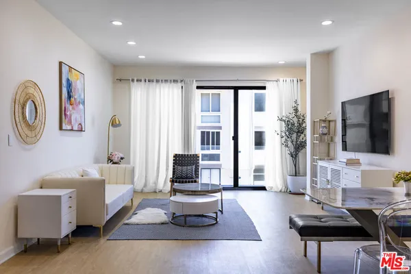 $7,300 | 1 Northstar Street, Unit 203, Marina del Rey, CA 90292