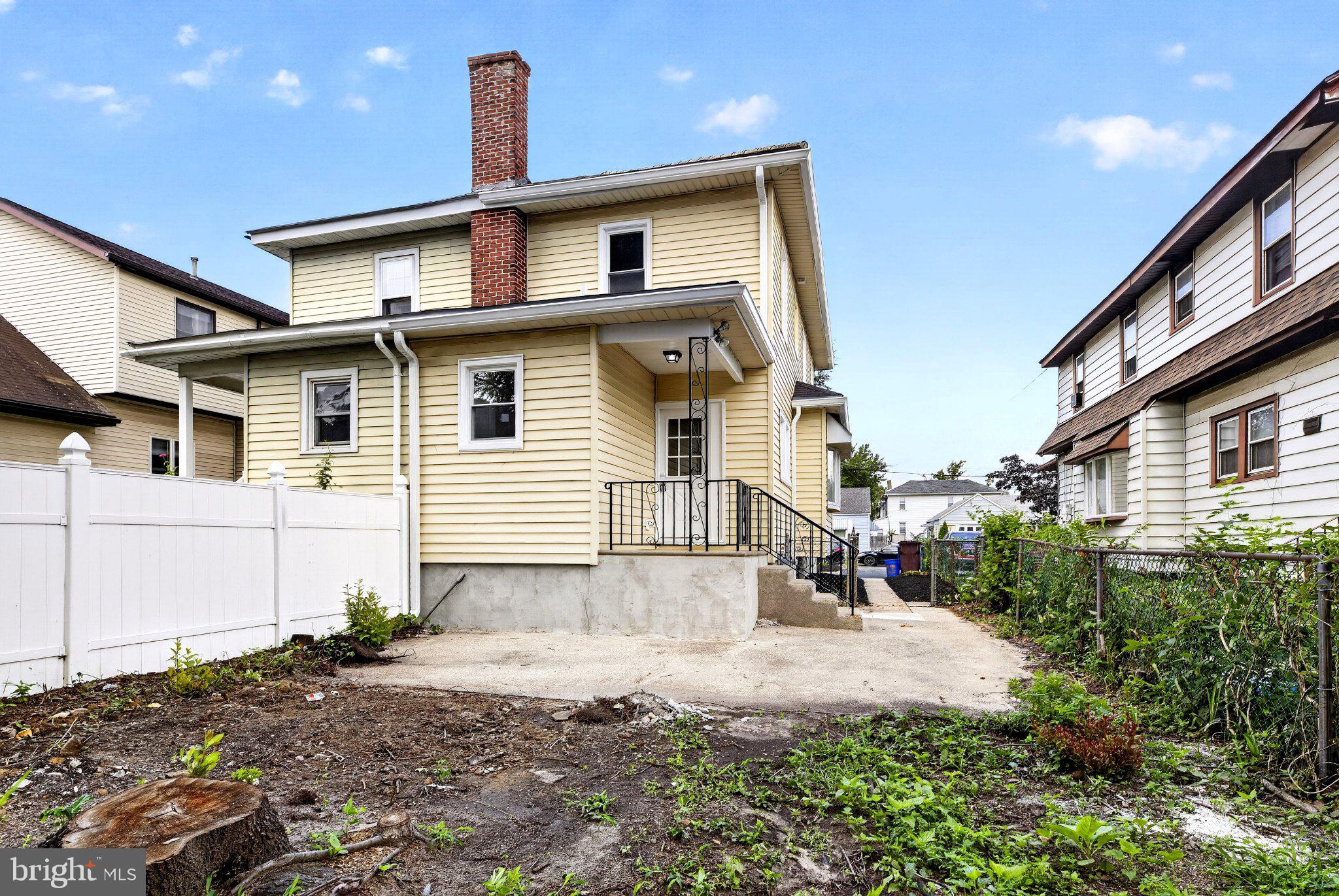 22 Grant Street Riverside, NJ 08075 - Photo 12 of 14 Charming home with spacious backyard.
