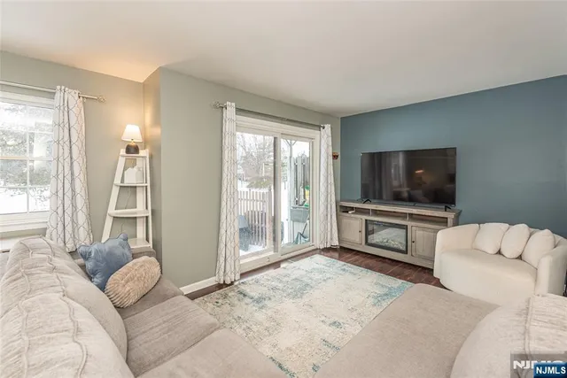 $400,000 | 2404 Tudor Court, Hillsborough, NJ 08844