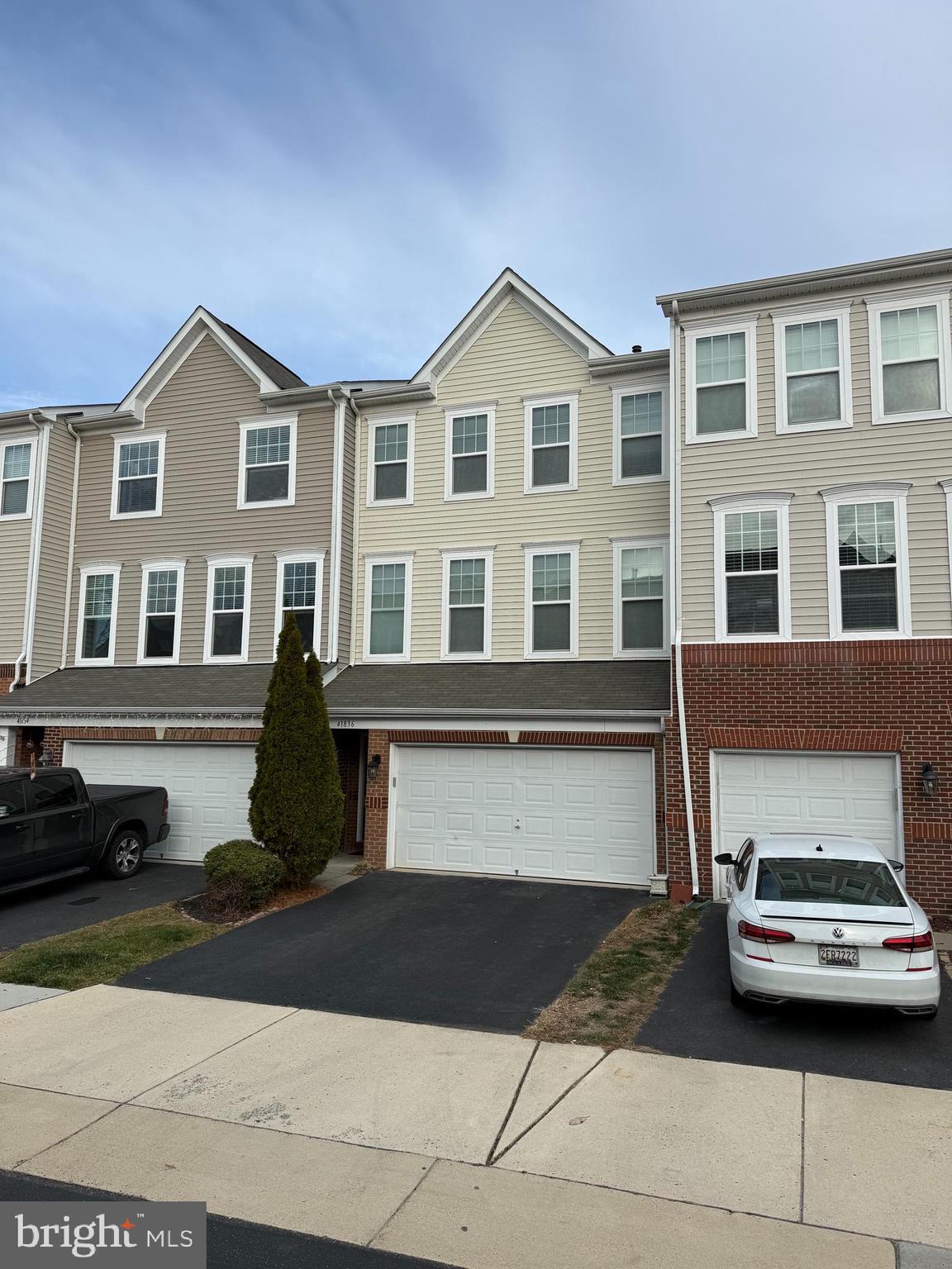 41836 Diabase Square Aldie, VA 20105 - Photo 1 of 29 a front view of a house with parking space