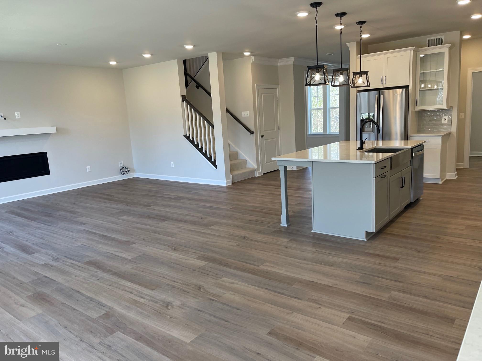 17568 Barron Heights Road Dumfries, VA 22025 - Photo 6 of 25 Gallery Image 6