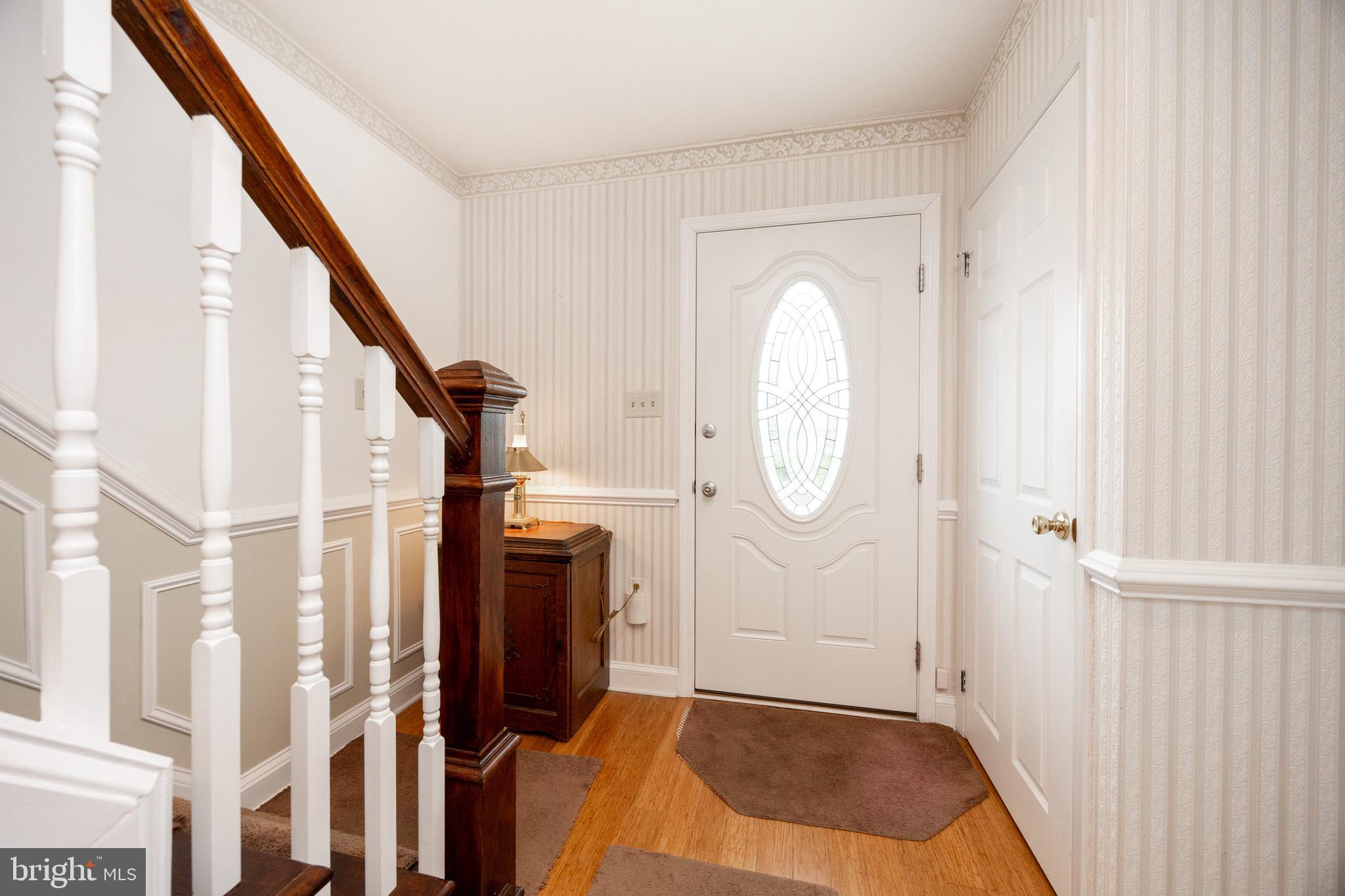 1070 Snyder Road Lansdale, PA 19446 - Photo 4 of 39