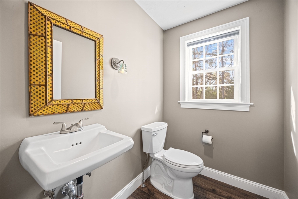 52 Great Neck Road Wareham, MA 02538 - Photo 13 of 42