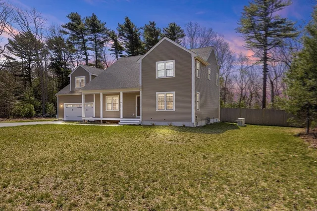 $790,000 | 52 Great Neck Road, Wareham, MA 02538