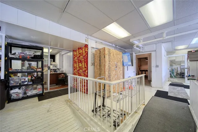 a view of entryway with a front door