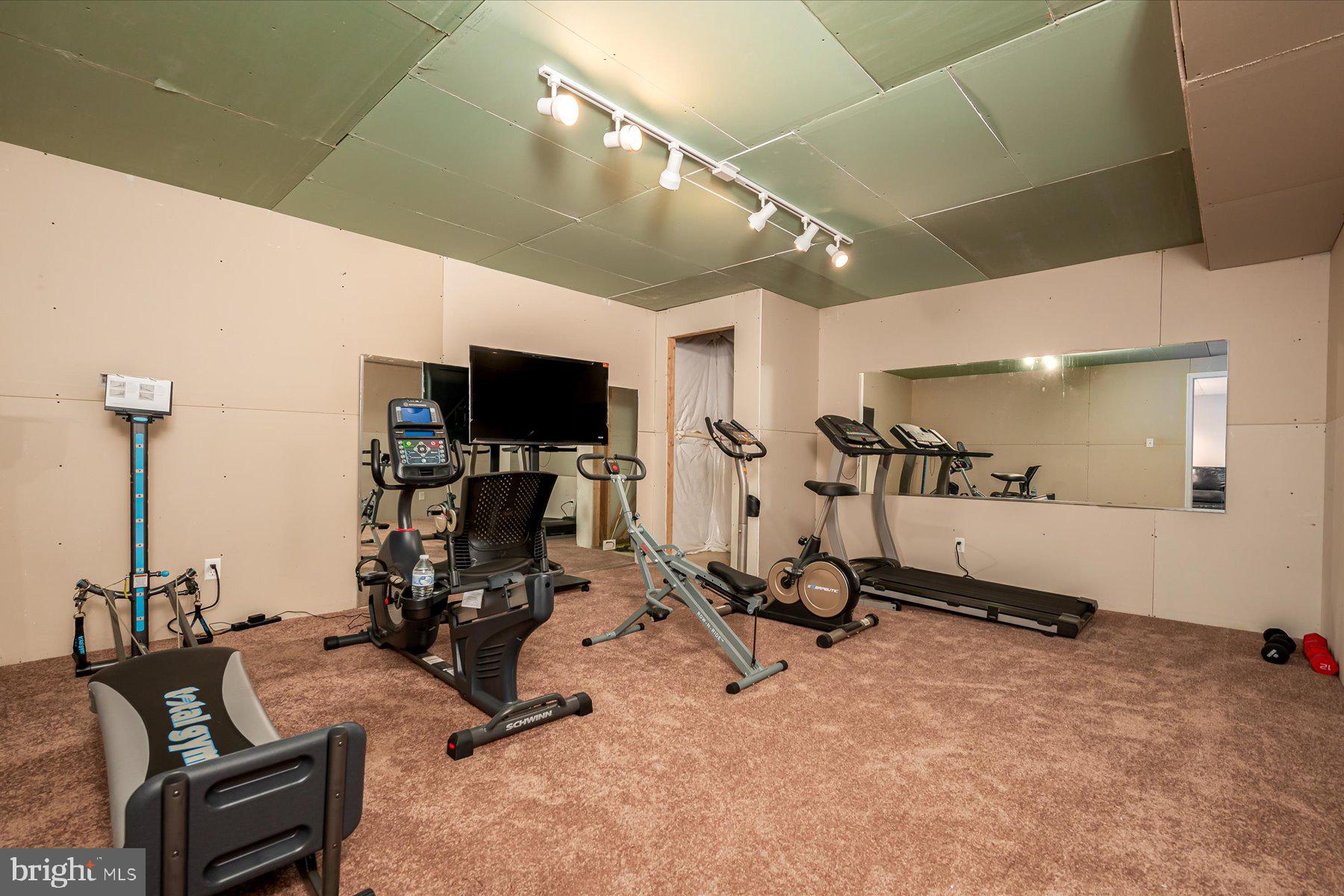 3251 Holland Cliffs Road Huntingtown, MD 20639 - Photo 27 of 39