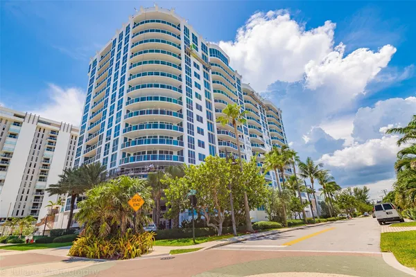 $10,500 | 801 Briny Avenue, Unit 704, Pompano Beach, FL 33062