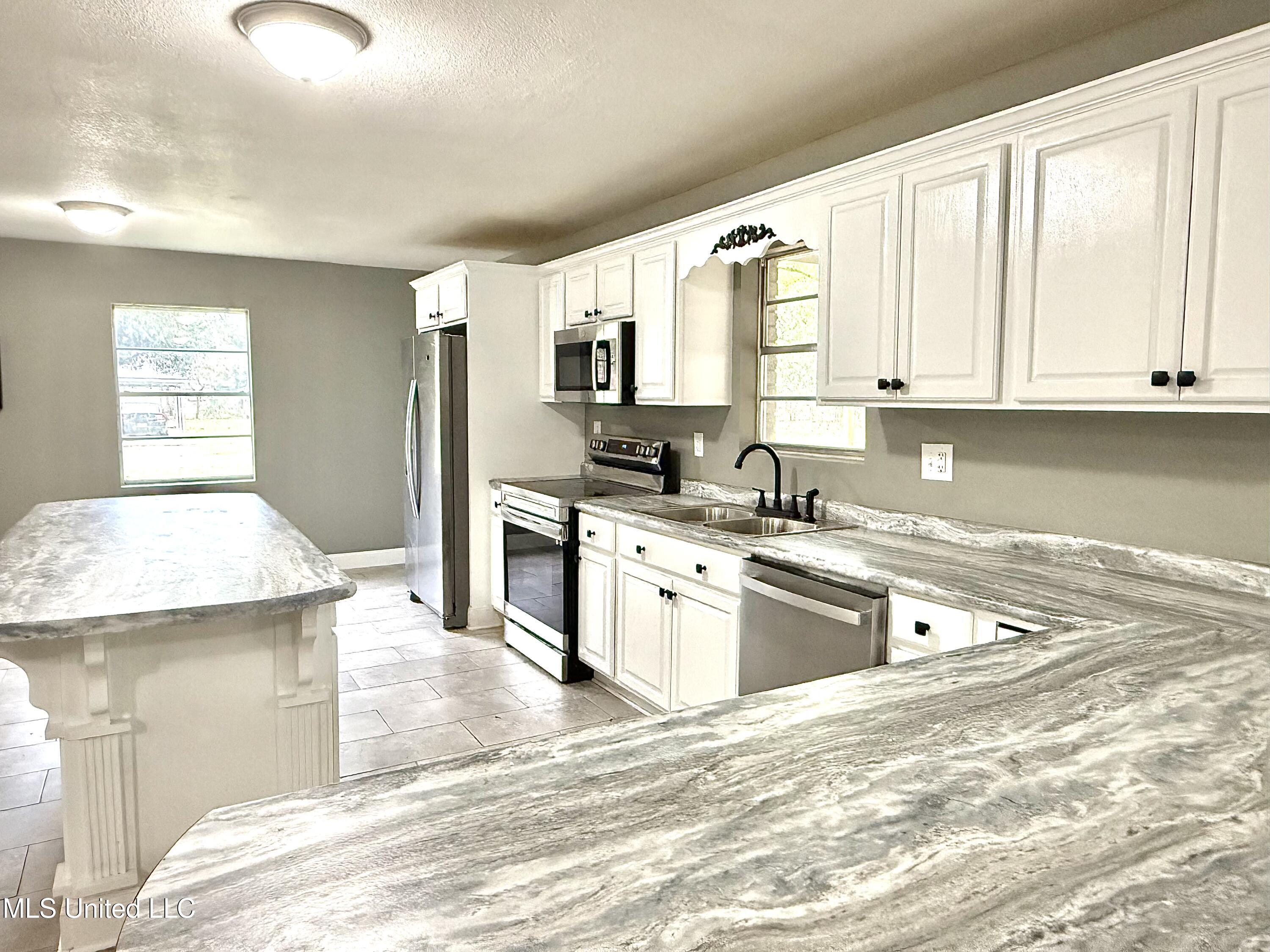 10312 Kevin Drive Moss Point, MS 39562 - Photo 9 of 19 Kitchen 2