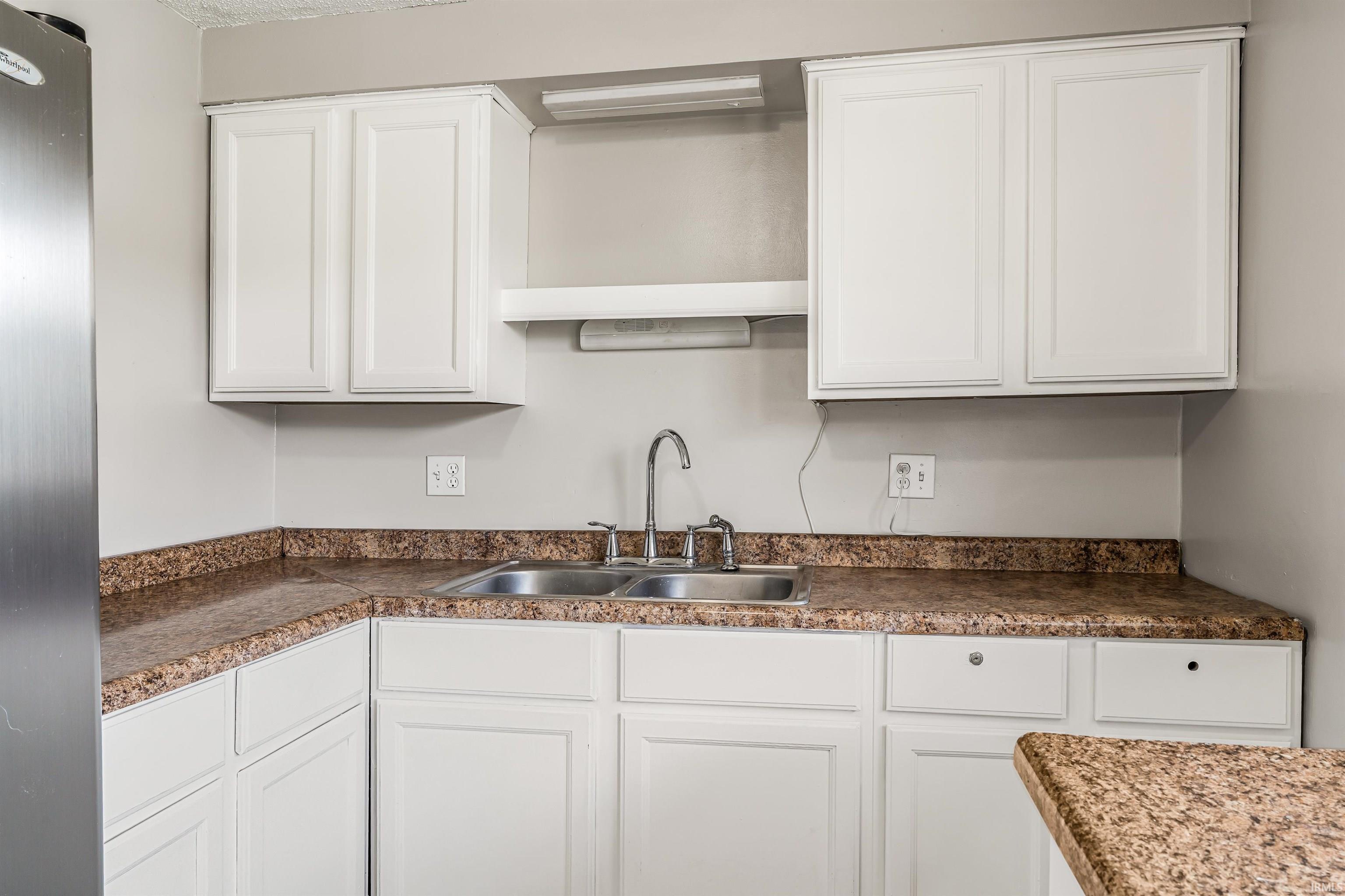 3914 Maplecrest Road Fort Wayne, IN 46815 - Photo 11 of 33 Gallery Image 11
