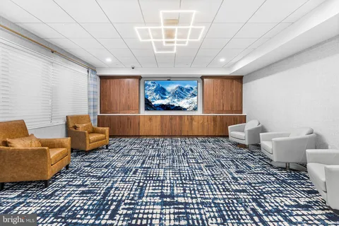 $610,000 | 1919 Chestnut Street, Unit 202324, Philadelphia, PA 19103