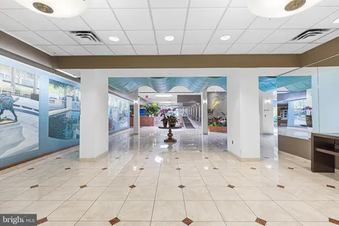 $610,000 | 1919 Chestnut Street, Unit 202324, Philadelphia, PA 19103