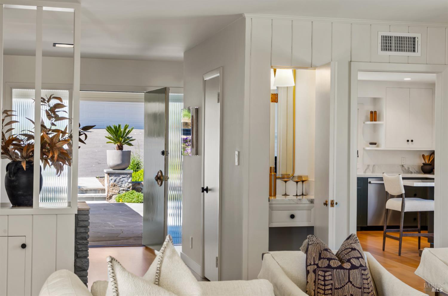 313 Summit Avenue San Rafael, CA 94901 - Photo 4 of 28