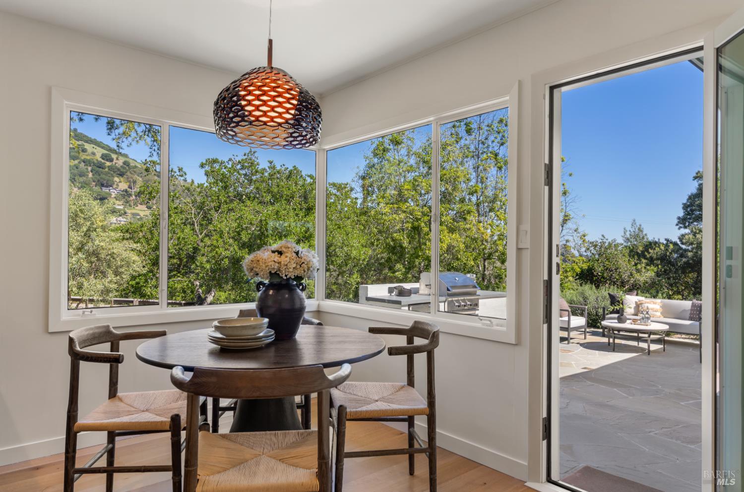 313 Summit Avenue San Rafael, CA 94901 - Photo 7 of 28