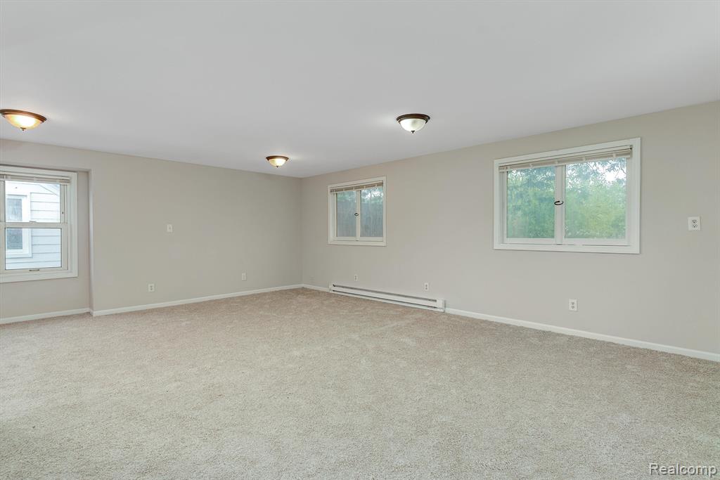21805 Rausch Avenue Eastpointe, MI 48021 - Photo 24 of 33