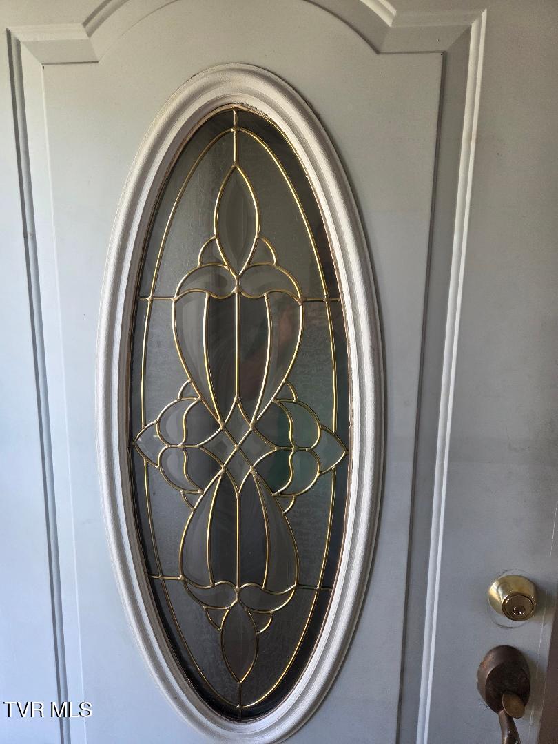 122 Dennis Cove Road Hampton, TN 37658 - Photo 4 of 17 Front Door