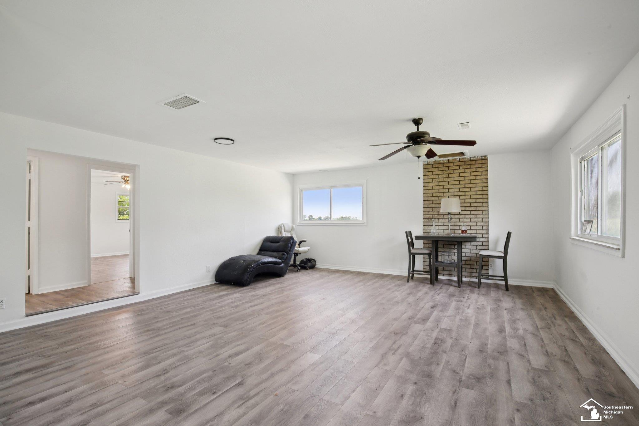 2131 Baldwin Road Monroe, MI 48162 - Photo 5 of 37