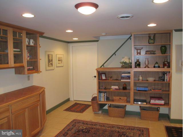 9505 Buckhorn Road Baltimore, MD 21234 - Photo 19 of 30 Family Room with Ceramic Tile Floors