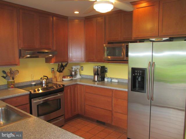 9505 Buckhorn Road Baltimore, MD 21234 - Photo 10 of 30 Kitchen with Updated Stainless Steel Appliances