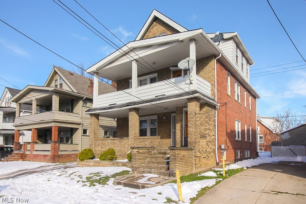 825 Alhambra Road, Unit 1/DN Cleveland, OH 44110 - Photo 3 of 28