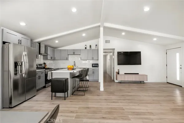 $4,500 | 6413 Wystone Avenue, Reseda, CA 91335