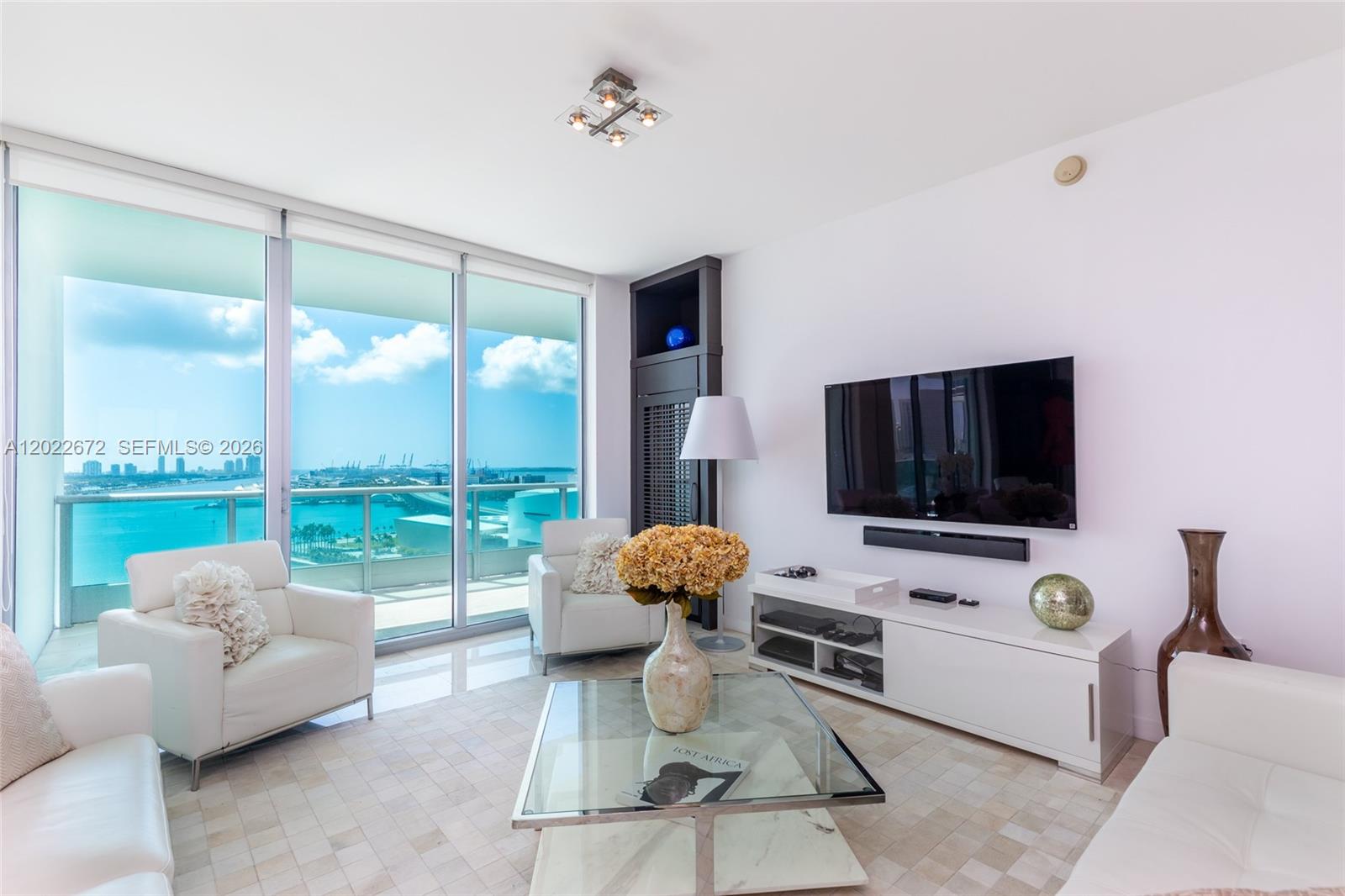 900 Biscayne Boulevard, Unit 2002 Miami, FL 33132 - Photo 12 of 38