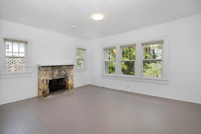 $1,400,000 | 3660 Poinciana Avenue, Coconut Grove, FL 33133