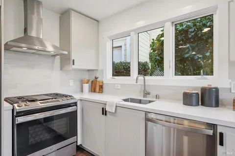 $2,695,000 | 16 Glen Drive, Sausalito, CA 94965