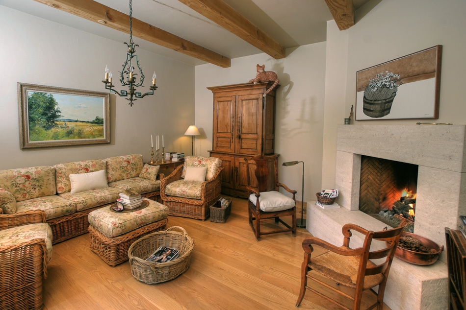1990 Lemon Ranch Road Montecito, CA 93108 - Photo 28 of 36 Den