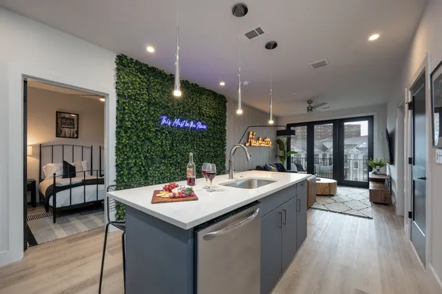 $2,495 | 303 31st Avenue North, Unit 514, Nashville, TN 37203